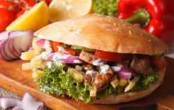 fast food, domowy fast food, kebab, nuggetsy, kurczak, przepis na domowy kebab, przepis na nuggetsy