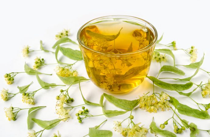 Ekstrakty herbaciane w kosmetykach przeciwko starzeniu się skóry