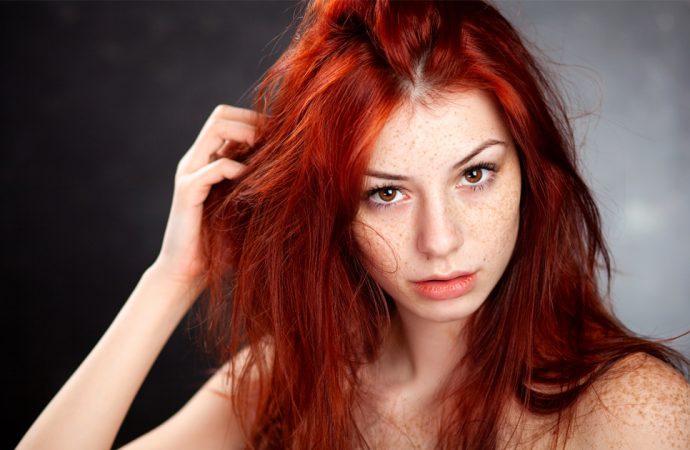 Jakie zabiegi przywrócą dobrą kondycję włosom suchym?
