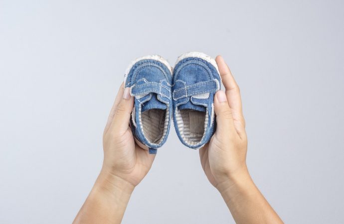 Pierwsze buty dla dziecka – jakie powinny być?