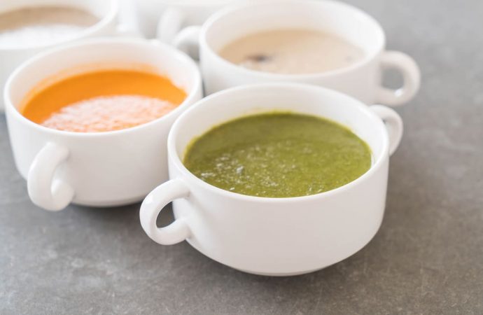 Zupa krem czy tradycyjna – która zdrowsza?
