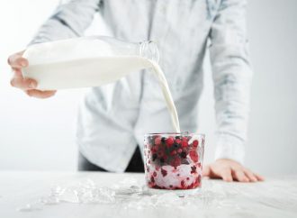Mleko na diecie odchudzającej – pić czy nie?