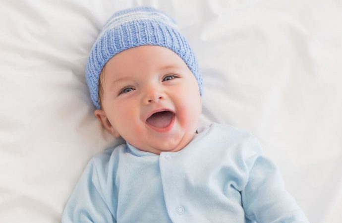 Jak przygotować apteczkę dla niemowlaka? Oliwki, mleczka, kremy i balsamy do ochrony ciała dla najmłodszych