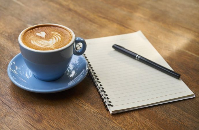 Najlepsza kawa do biura i domu – jaką wybrać?