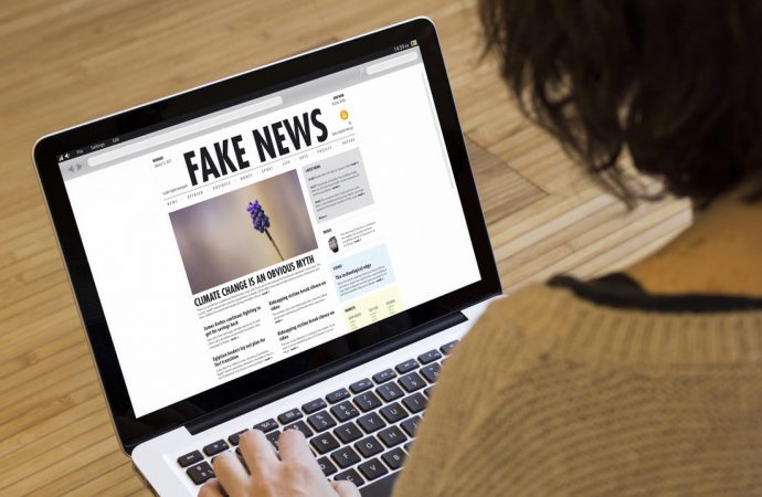 Dlaczego dzielimy się fake newsami?