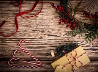 Propozycje uniwersalnych prezentów świątecznych. Co przyda się każdemu?
