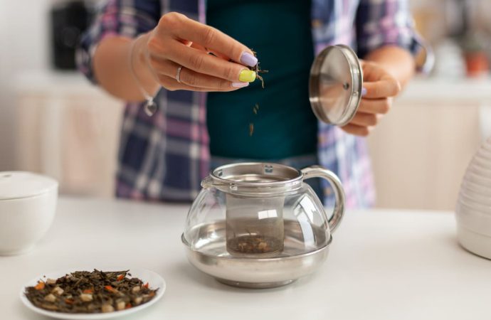 Jak prawidłowo przechowywać kawę i herbatę?