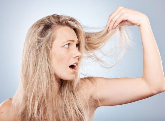 Sposoby na regenerację włosów zniszczonych po rozjaśnianiu